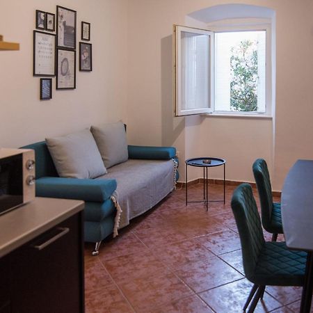 Apartmani Stones Sutivan I Kültér fotó