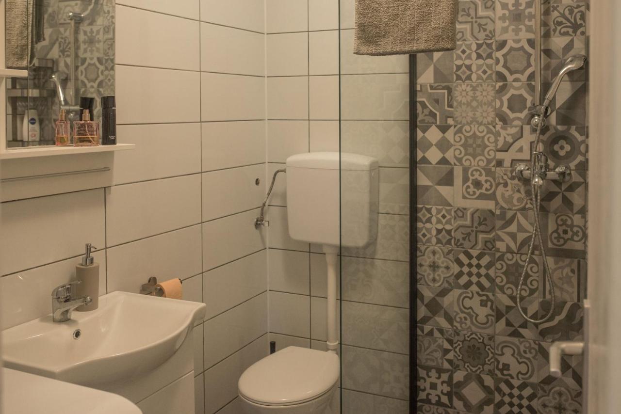 Apartmani Stones Sutivan I Kültér fotó