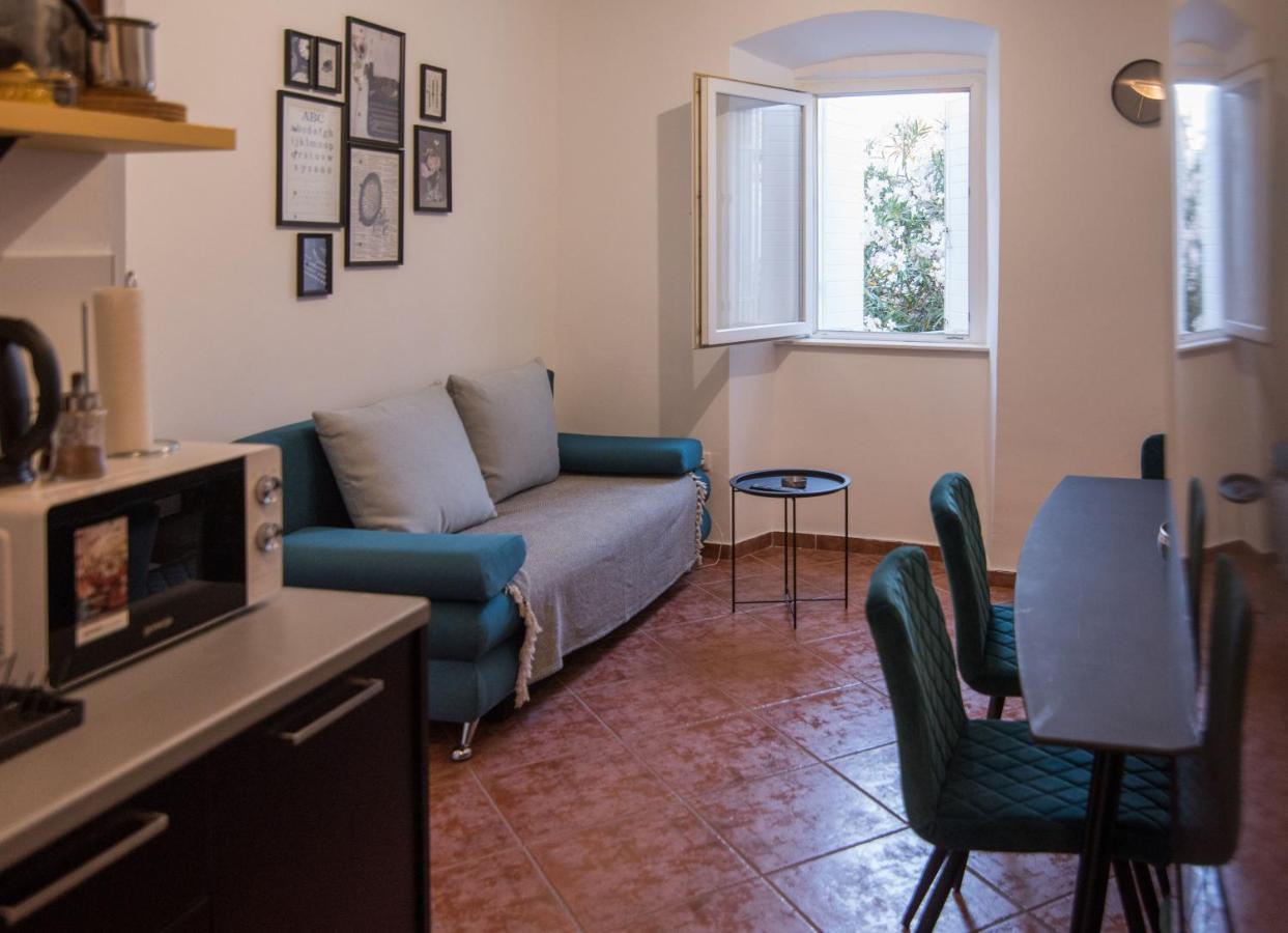 Apartmani Stones Sutivan I Kültér fotó