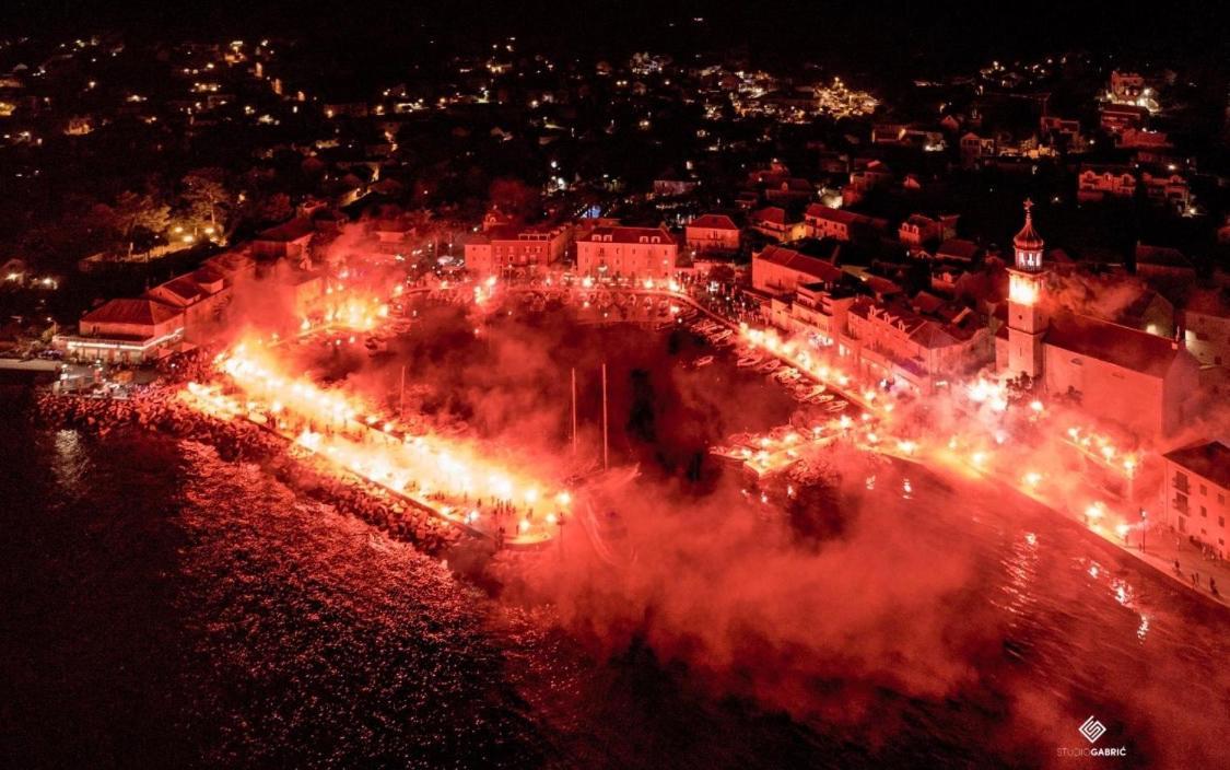 Apartmani Stones Sutivan I Kültér fotó