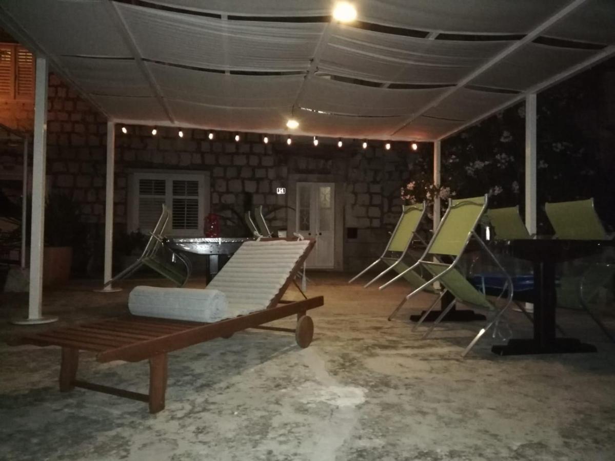 Apartmani Stones Sutivan I Kültér fotó